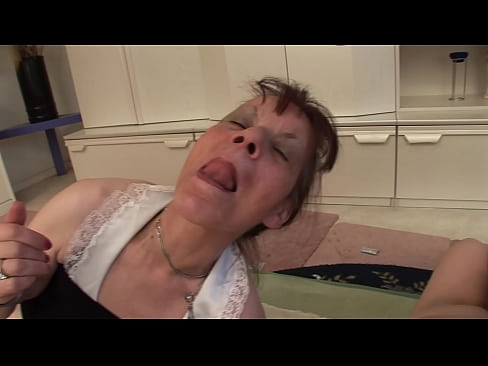 ❤️ Twa beppes en ien pake hawwe in trijetal Moaie porno by wy ❌️❤