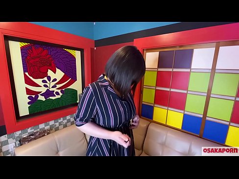 ❤️ Japanske cutie mei grutte tieten masturbeare mei seks boartersguod en hat in orgasme. Se fertelt yn in ynterview oer har neuken ûnderfining. Enorme titen en hierige kut dy't lûd kreunen. Osakaporn Moaie porno by wy ❌️❤