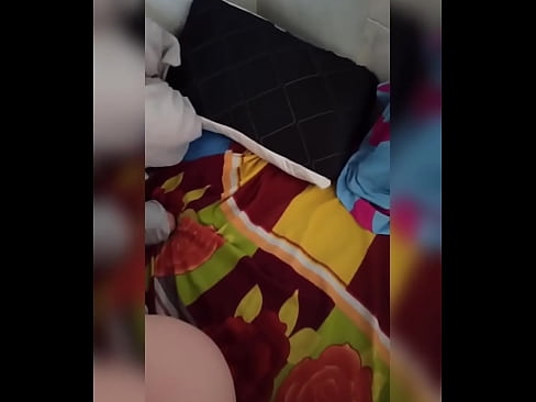 ❤️ Myn keamergenoat bliuwt allinnich thús want har man giet op fakânsje en ik nim de kâns oan om har te neuken en har kont fol mei molke Moaie porno by wy ❌️❤